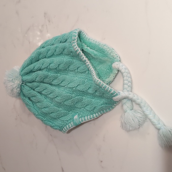 The North Face Mint Green Cable Knit Winter Hat Ear Flaps Fuzzy Lining - medium - Picture 2 of 4